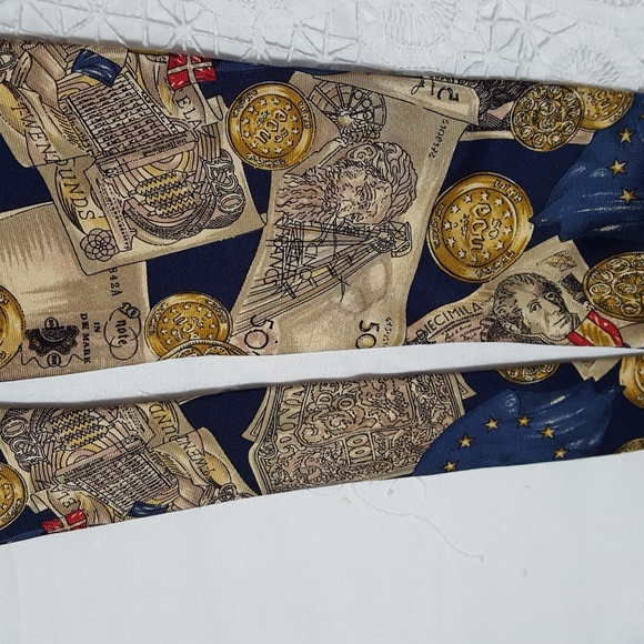 Luxury Hugo boss 100% silk tie original $128 Italy - Picture 8 of 8